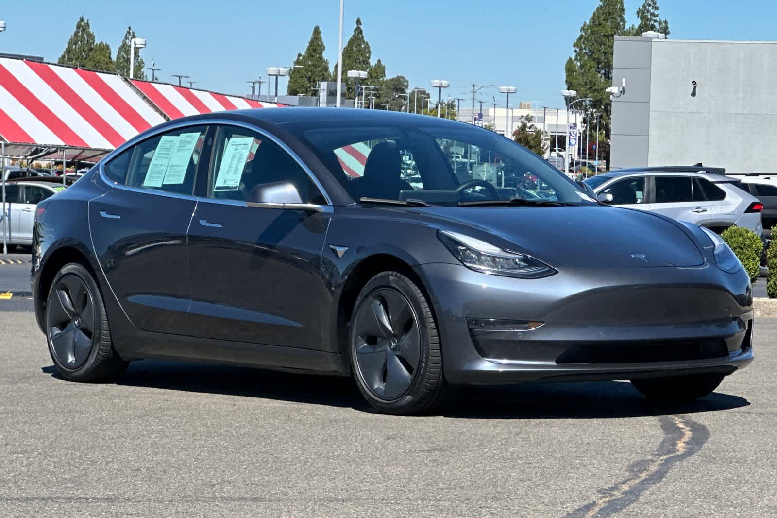Thumbnail: 2019 Tesla Model 3 - 5