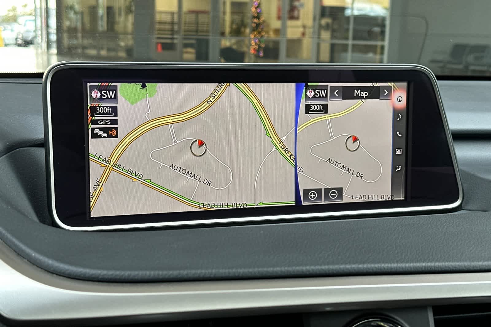 Thumbnail: 2018 Lexus RX - 21