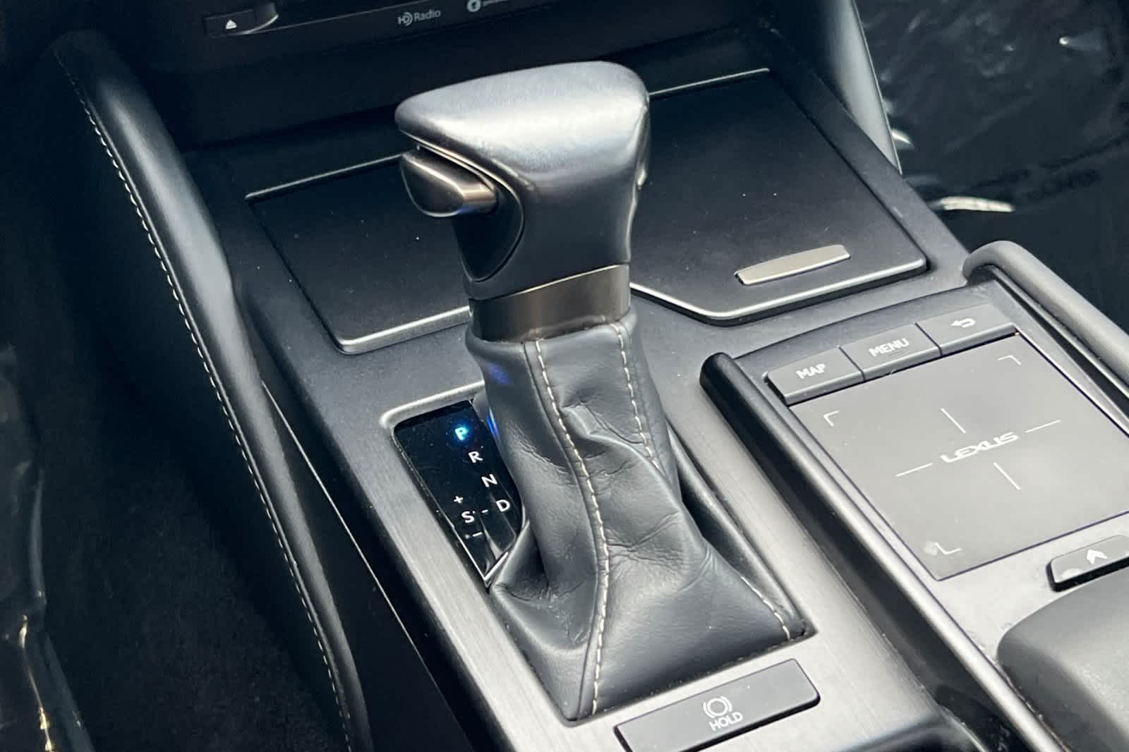 Thumbnail: 2019 Lexus ES - 23