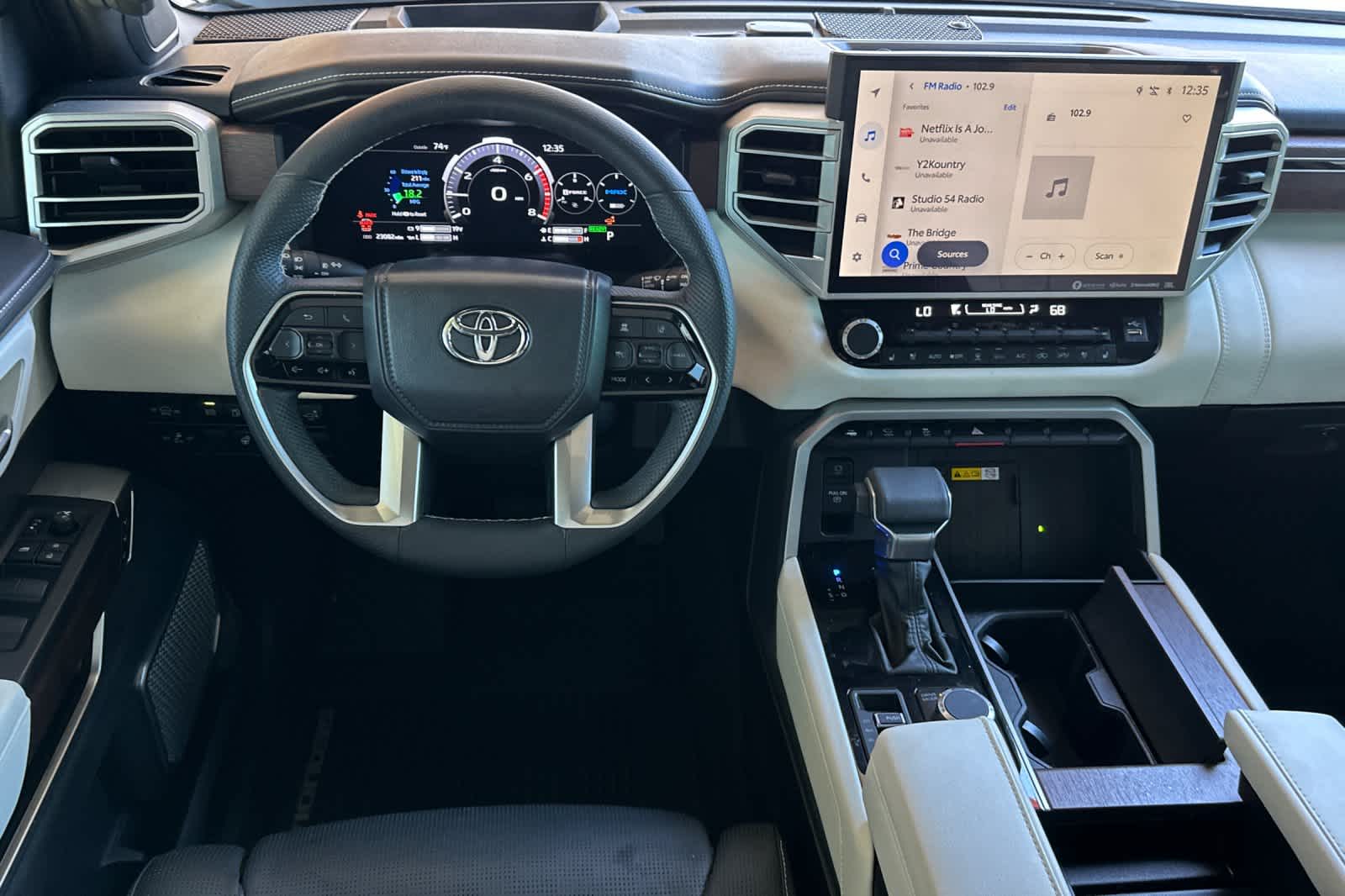 Thumbnail: 2024 Toyota Sequoia - 14
