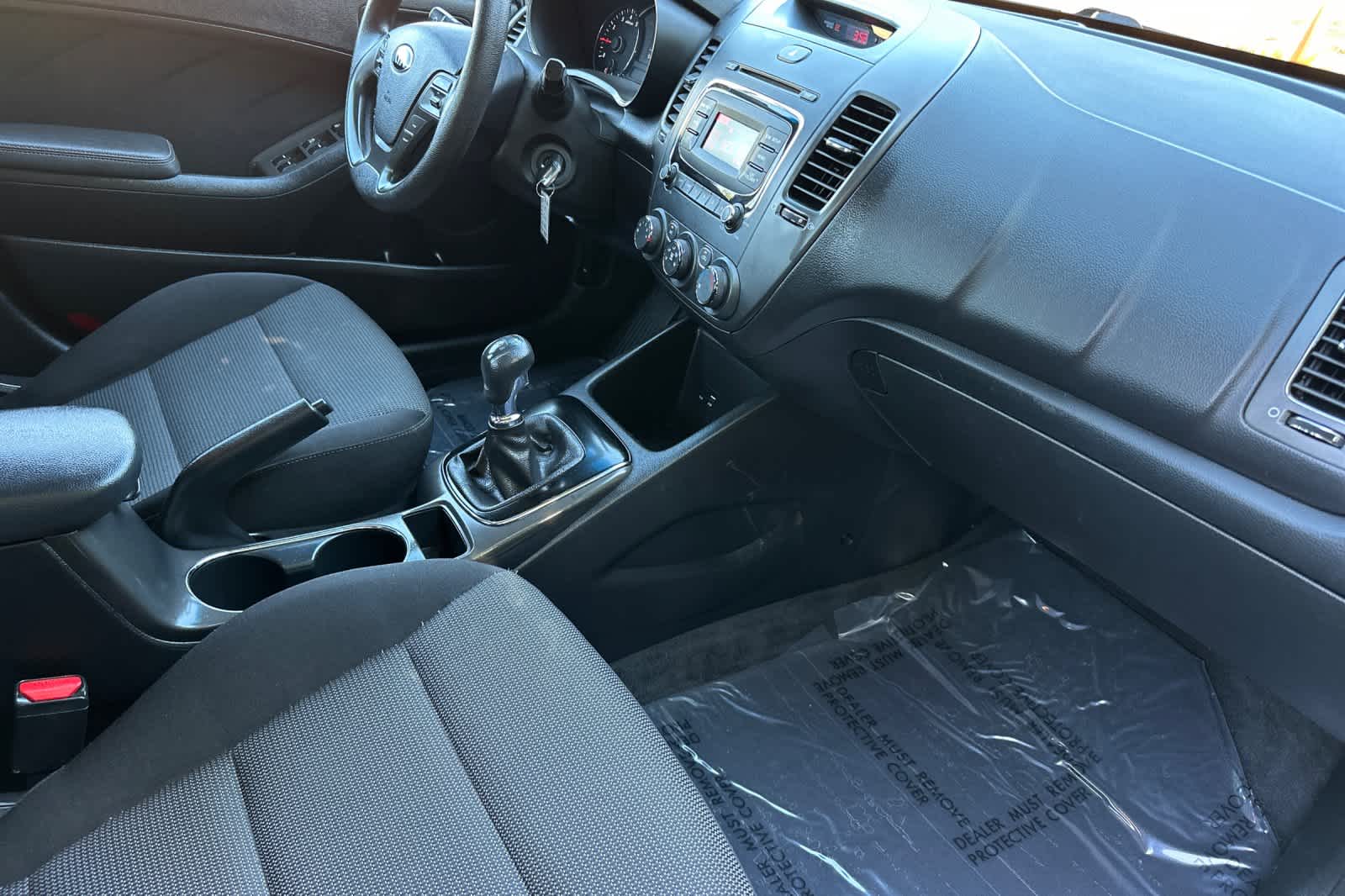 Thumbnail: 2018 Kia Forte - 15