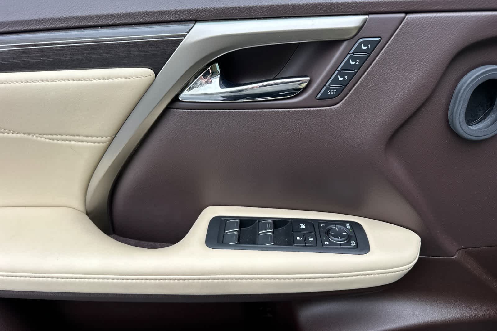 Thumbnail: 2020 Lexus RX - 12