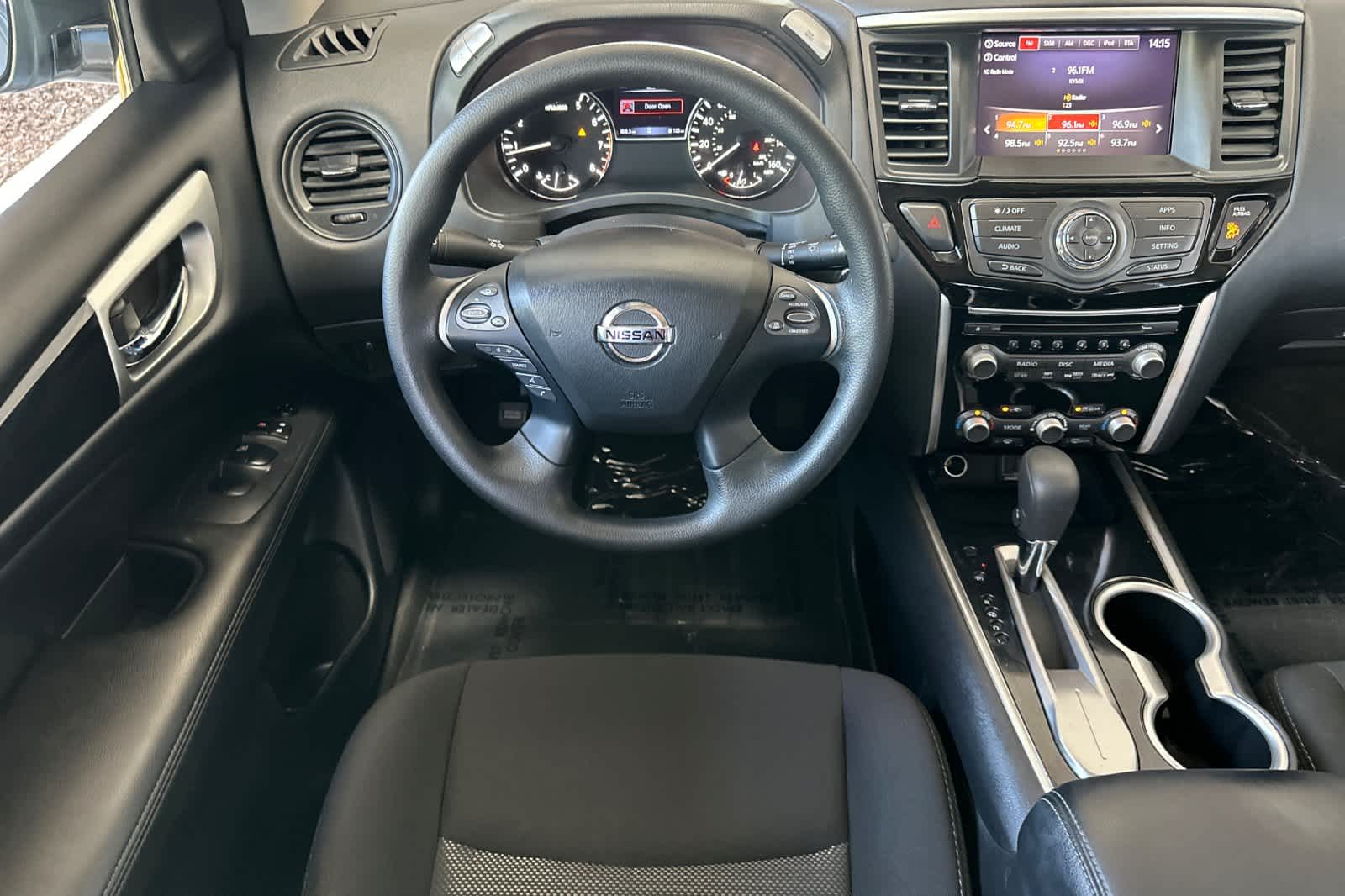 Thumbnail: 2020 Nissan Pathfinder - 15