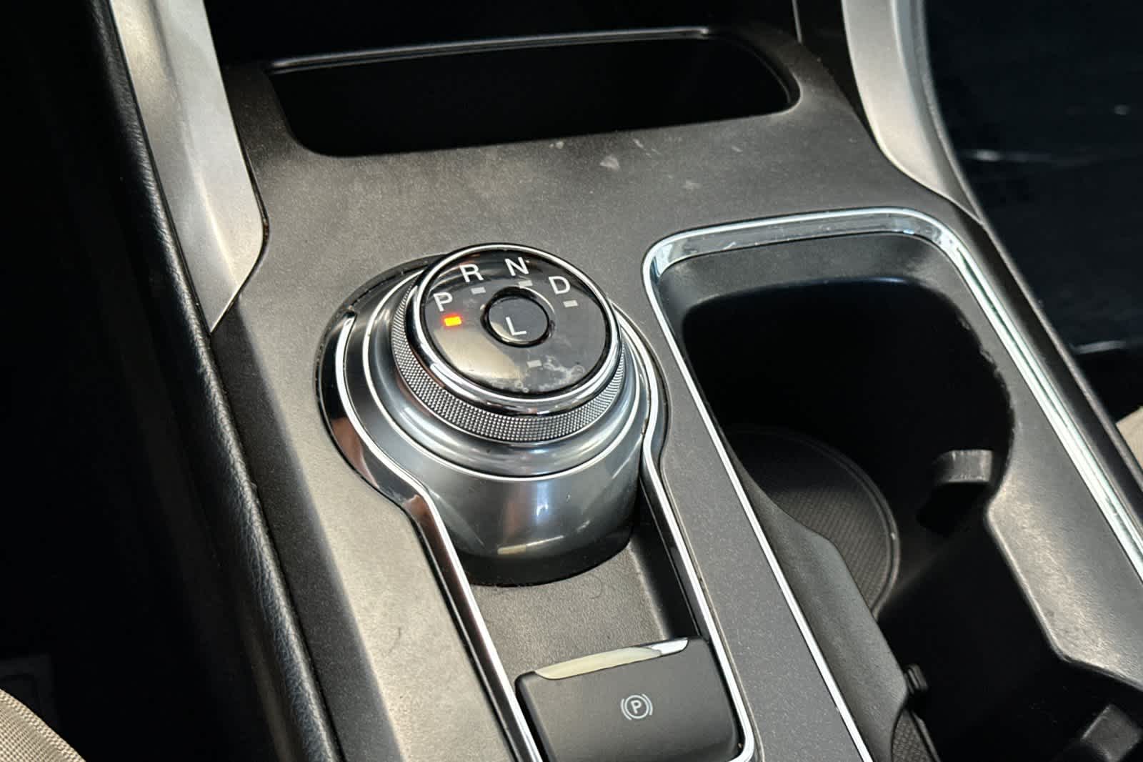 2018 Ford Fusion S 21