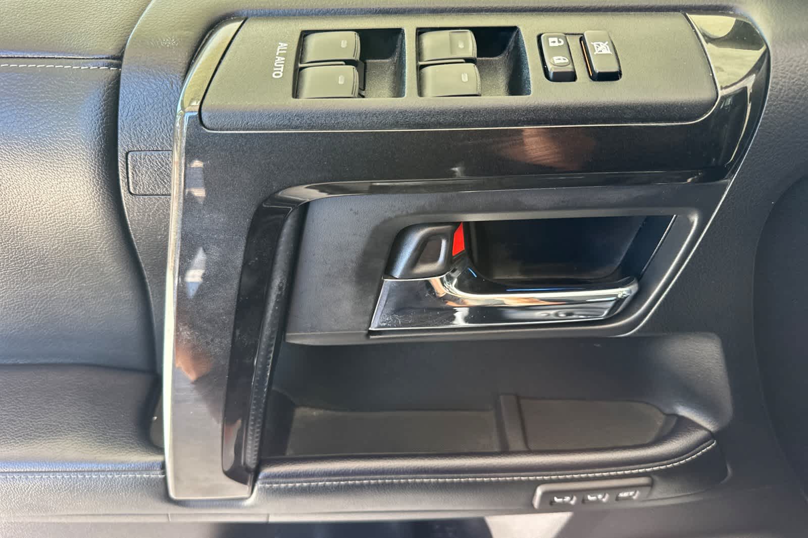 Thumbnail: 2021 Toyota 4Runner - 12