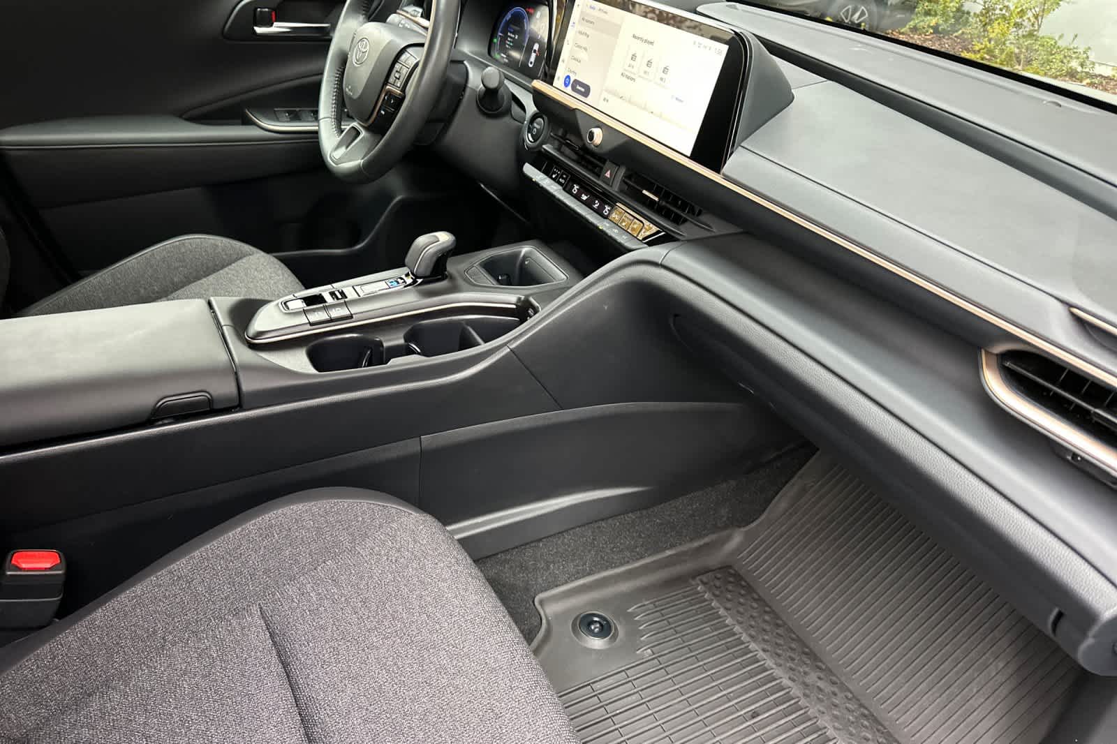 Thumbnail: 2023 Toyota Crown - 16