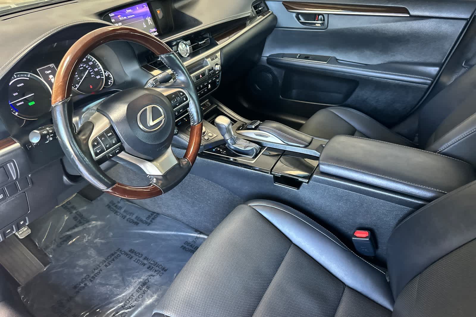 Thumbnail: 2018 Lexus ES - 11