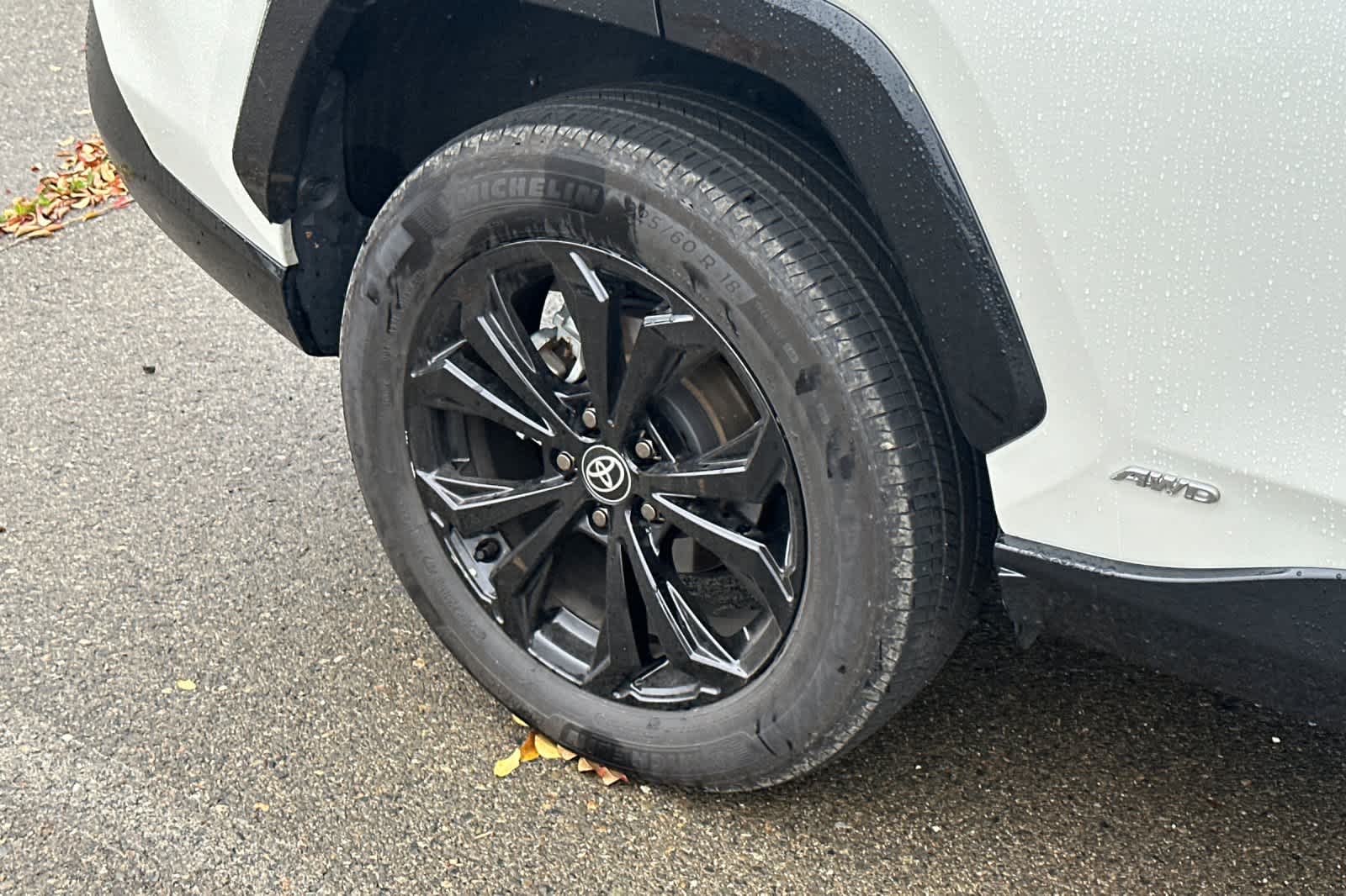 Thumbnail: 2022 Toyota RAV4 - 14