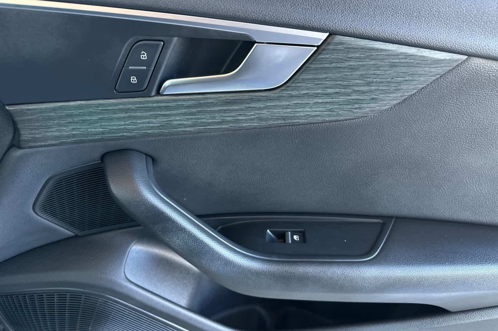 Thumbnail: 2018 Audi A4 - 18