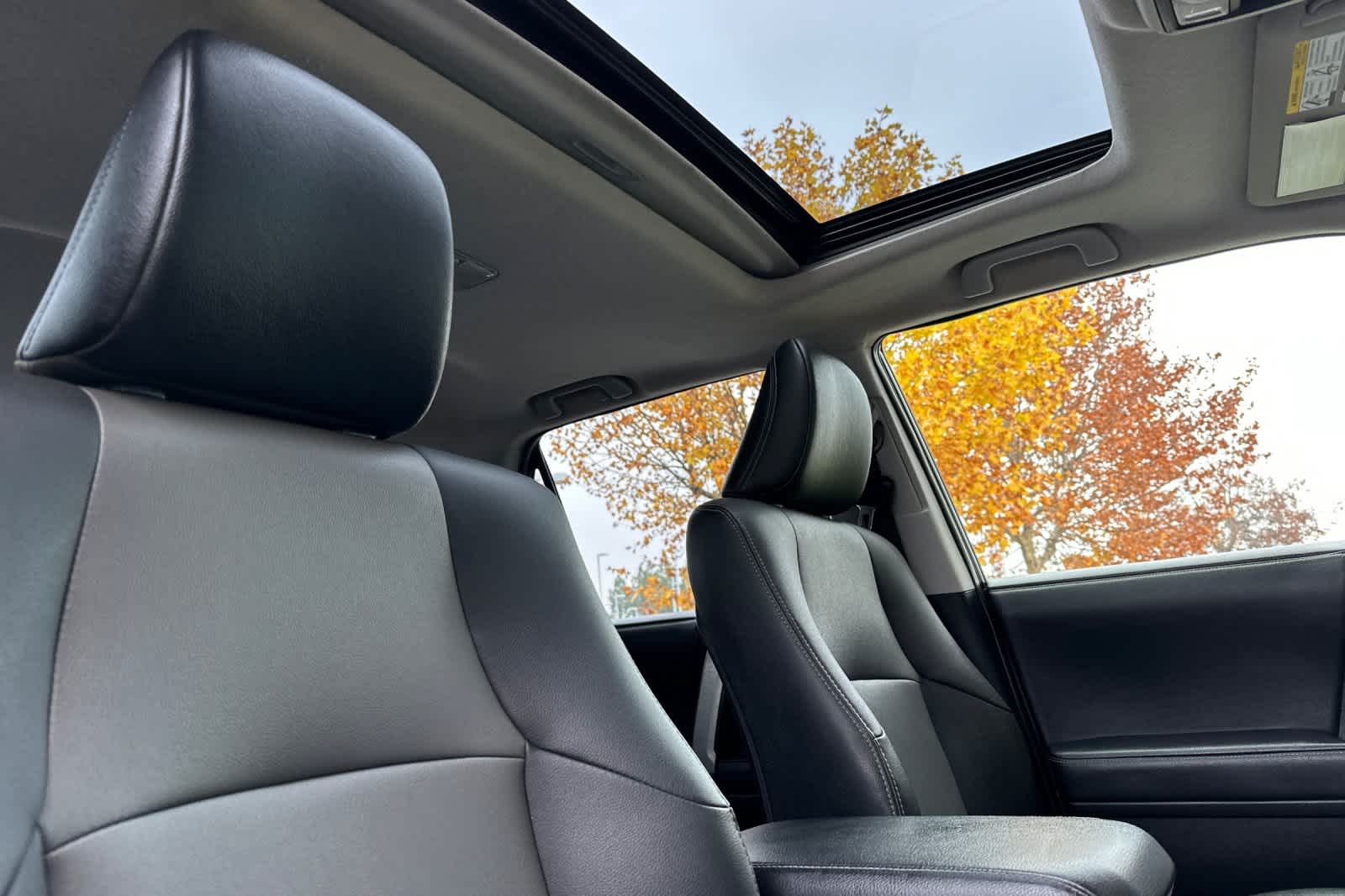 Thumbnail: 2021 Toyota 4Runner - 18