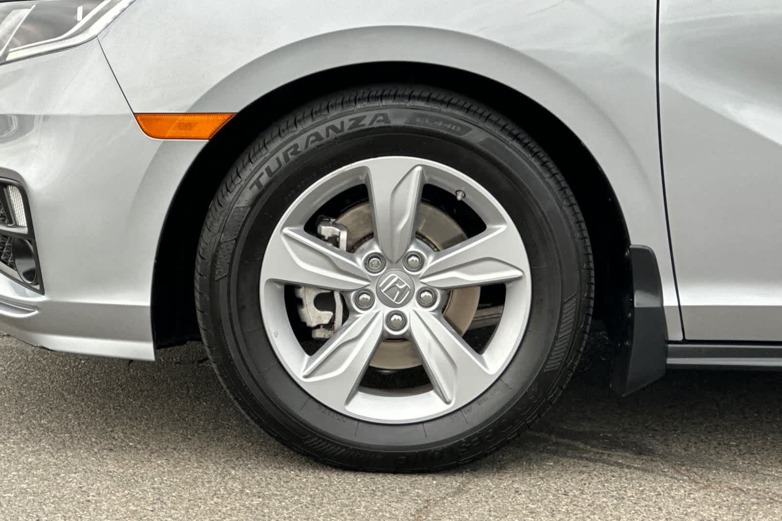 Thumbnail: 2019 Honda Odyssey - 31