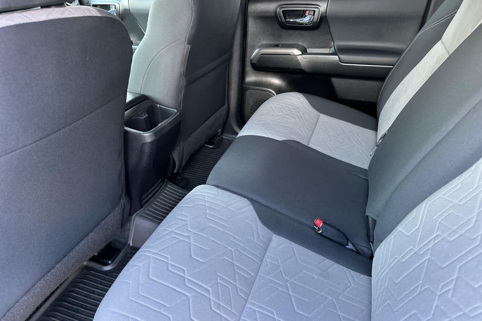 Thumbnail: 2022 Toyota Tacoma - 4