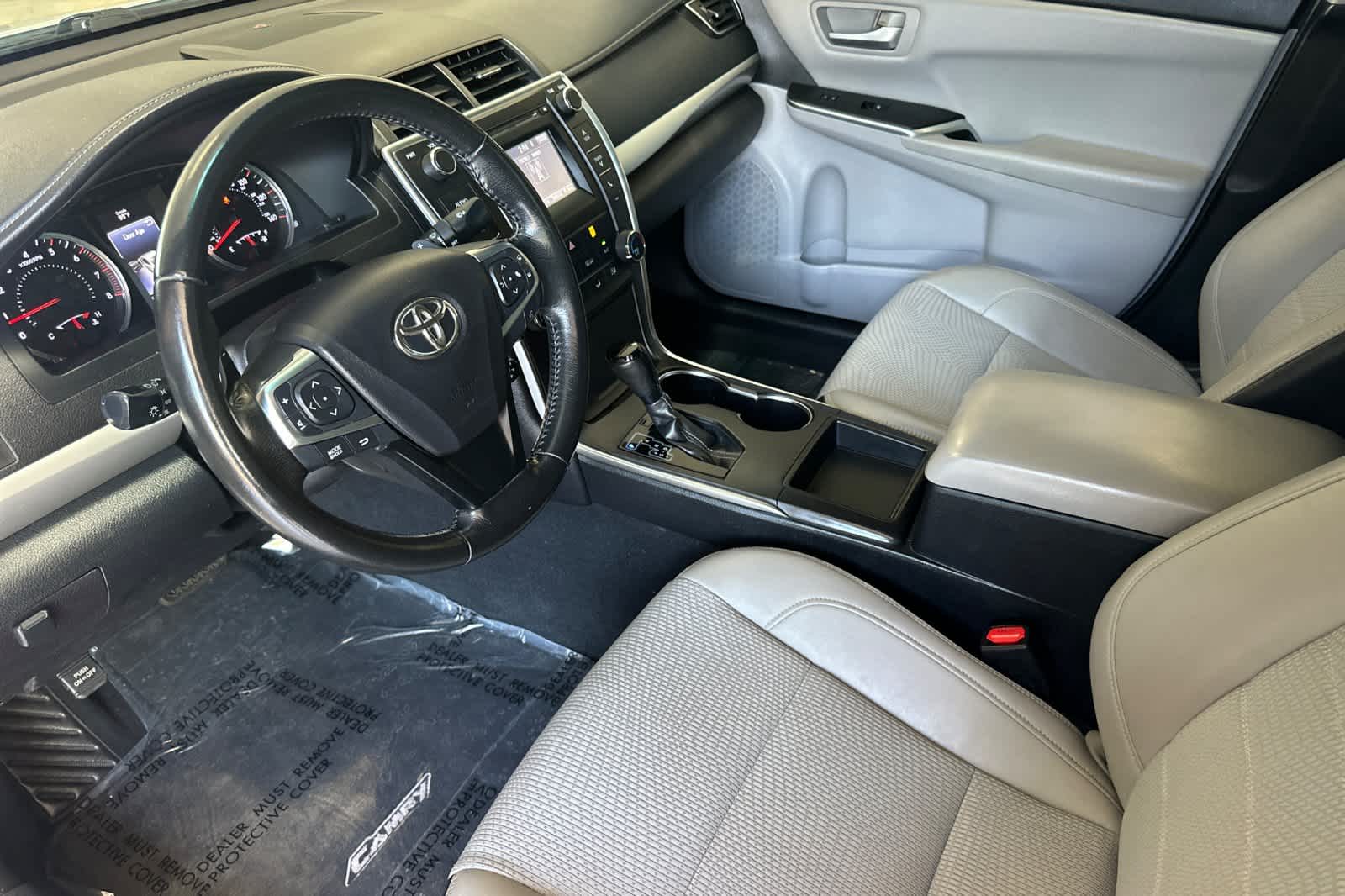 Thumbnail: 2016 Toyota Camry - 11