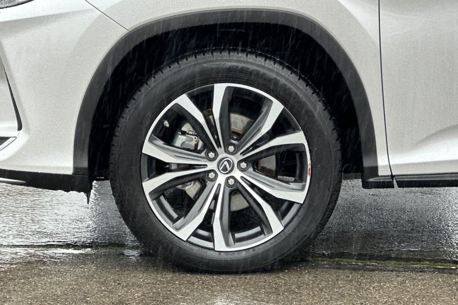 Thumbnail: 2020 Lexus RX - 32