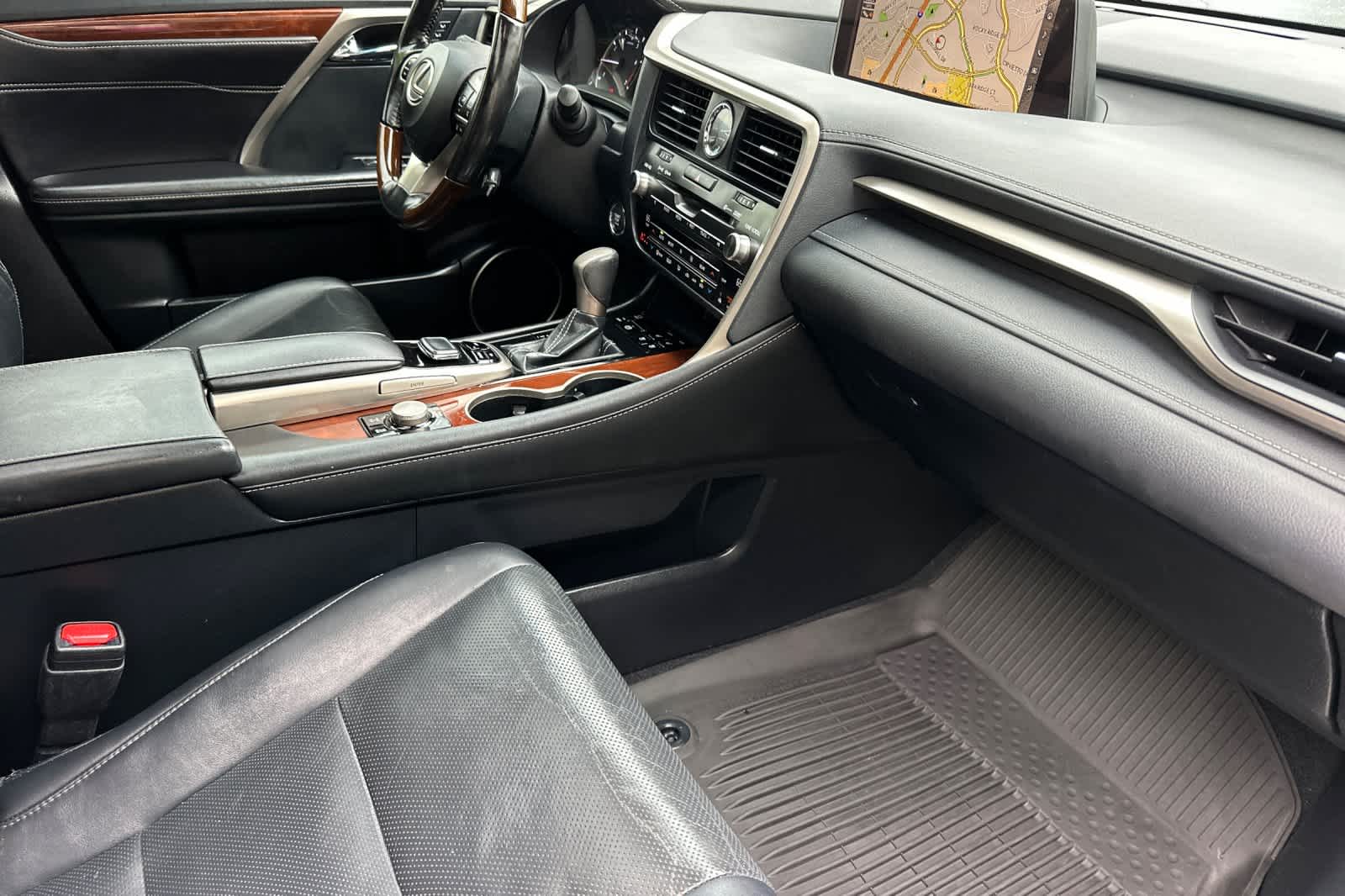 Thumbnail: 2018 Lexus RX - 18