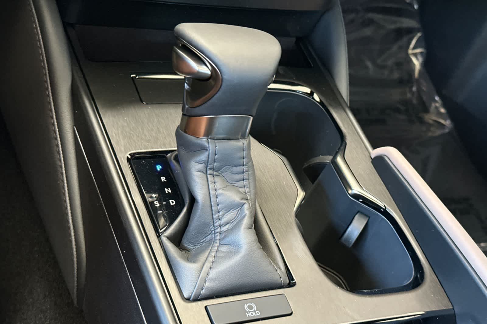 Thumbnail: 2025 Lexus ES - 22