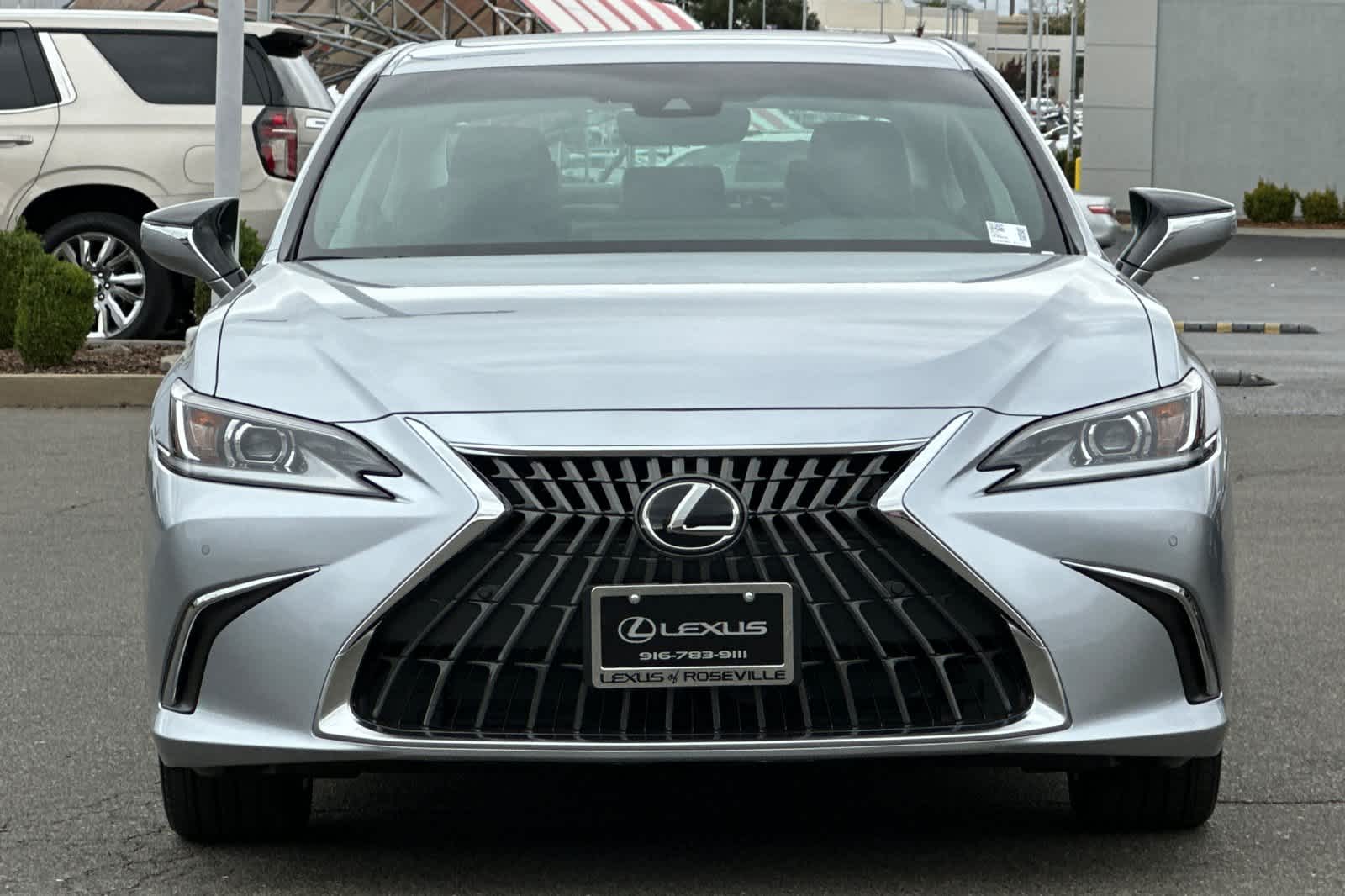 Thumbnail: 2025 Lexus ES - 10