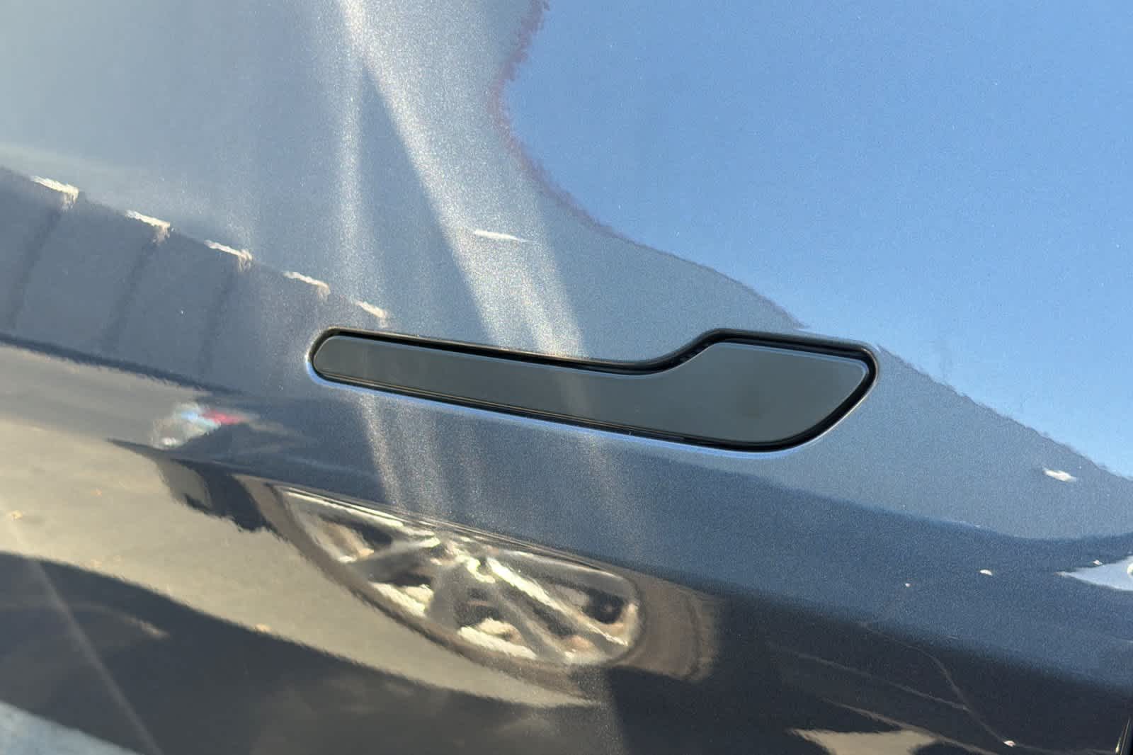 Thumbnail: 2022 Tesla Model Y - 17