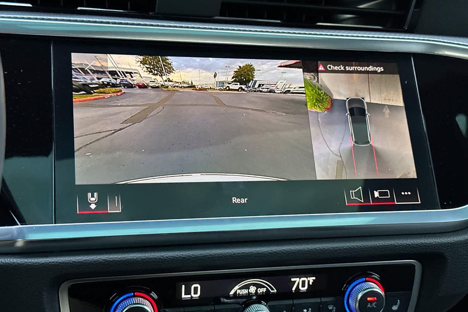 Thumbnail: 2024 Audi Q3 - 23