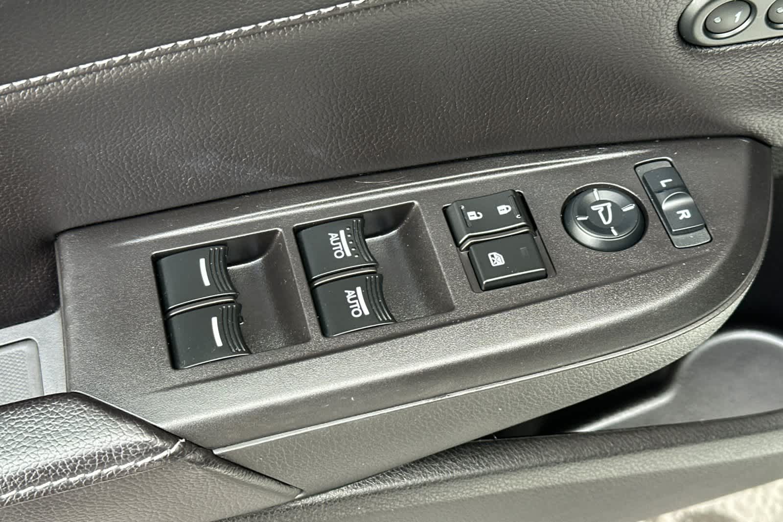 Thumbnail: 2021 Acura ILX - 13