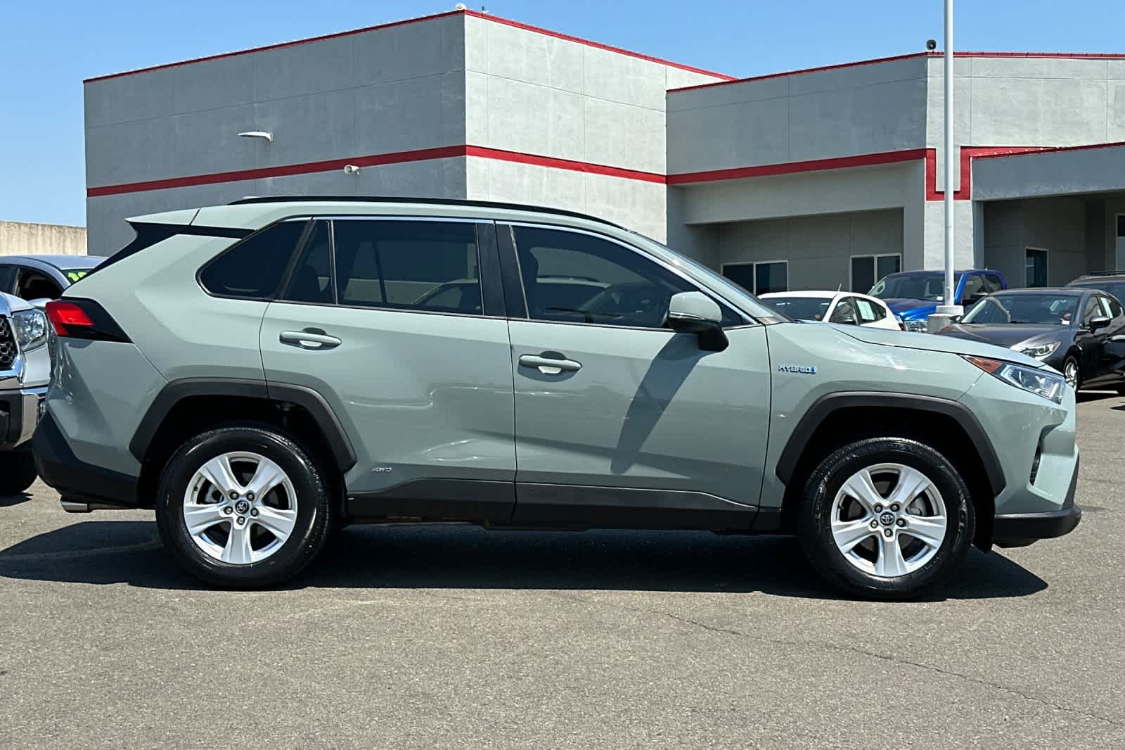 Thumbnail: 2020 Toyota RAV4 - 5