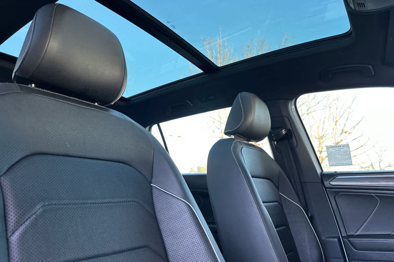 Thumbnail: 2023 Volkswagen Tiguan - 18