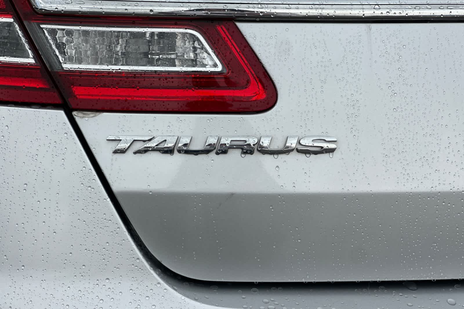 Thumbnail: 2018 Ford Taurus - 30