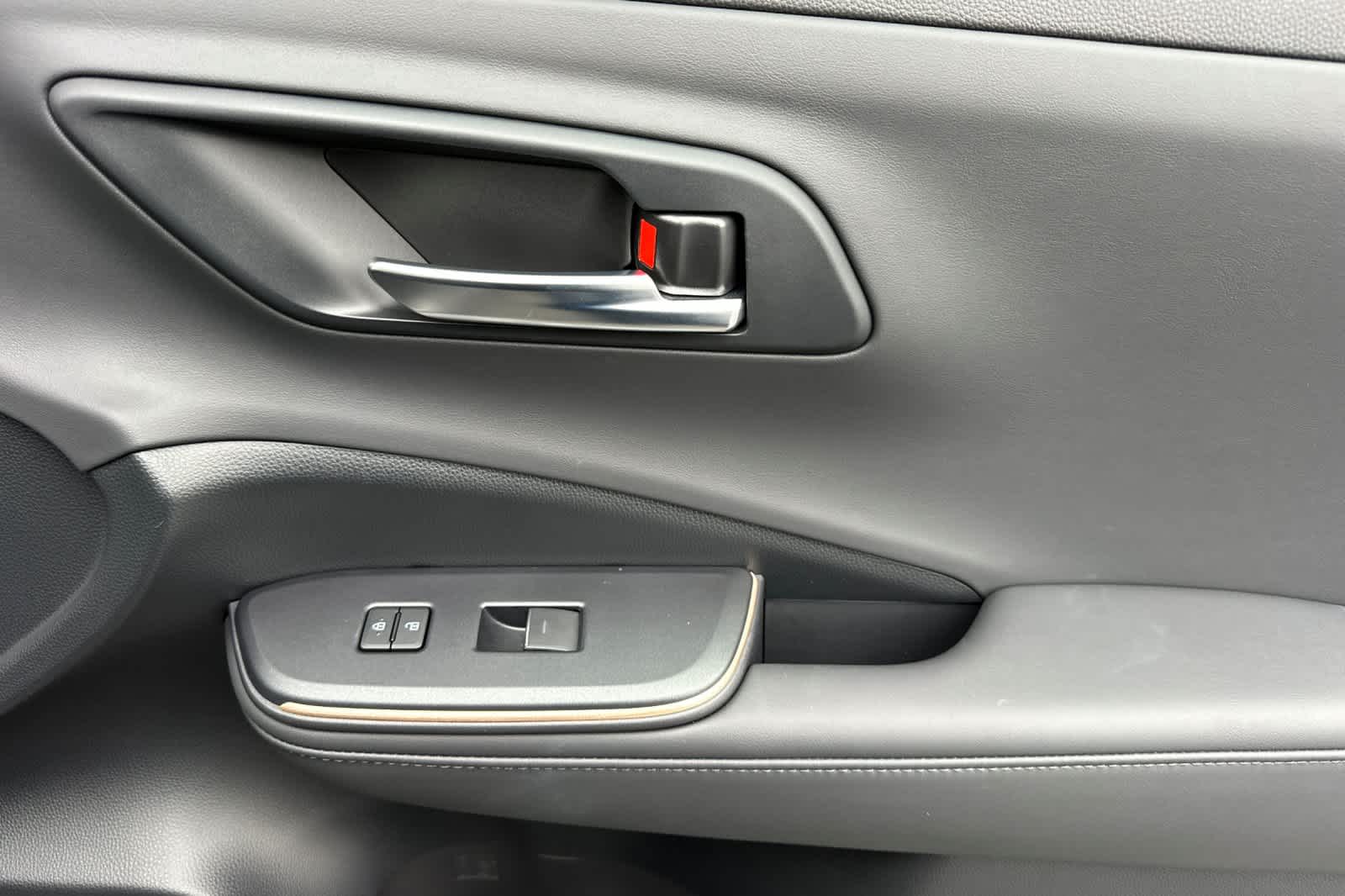 Thumbnail: 2023 Toyota Crown - 18