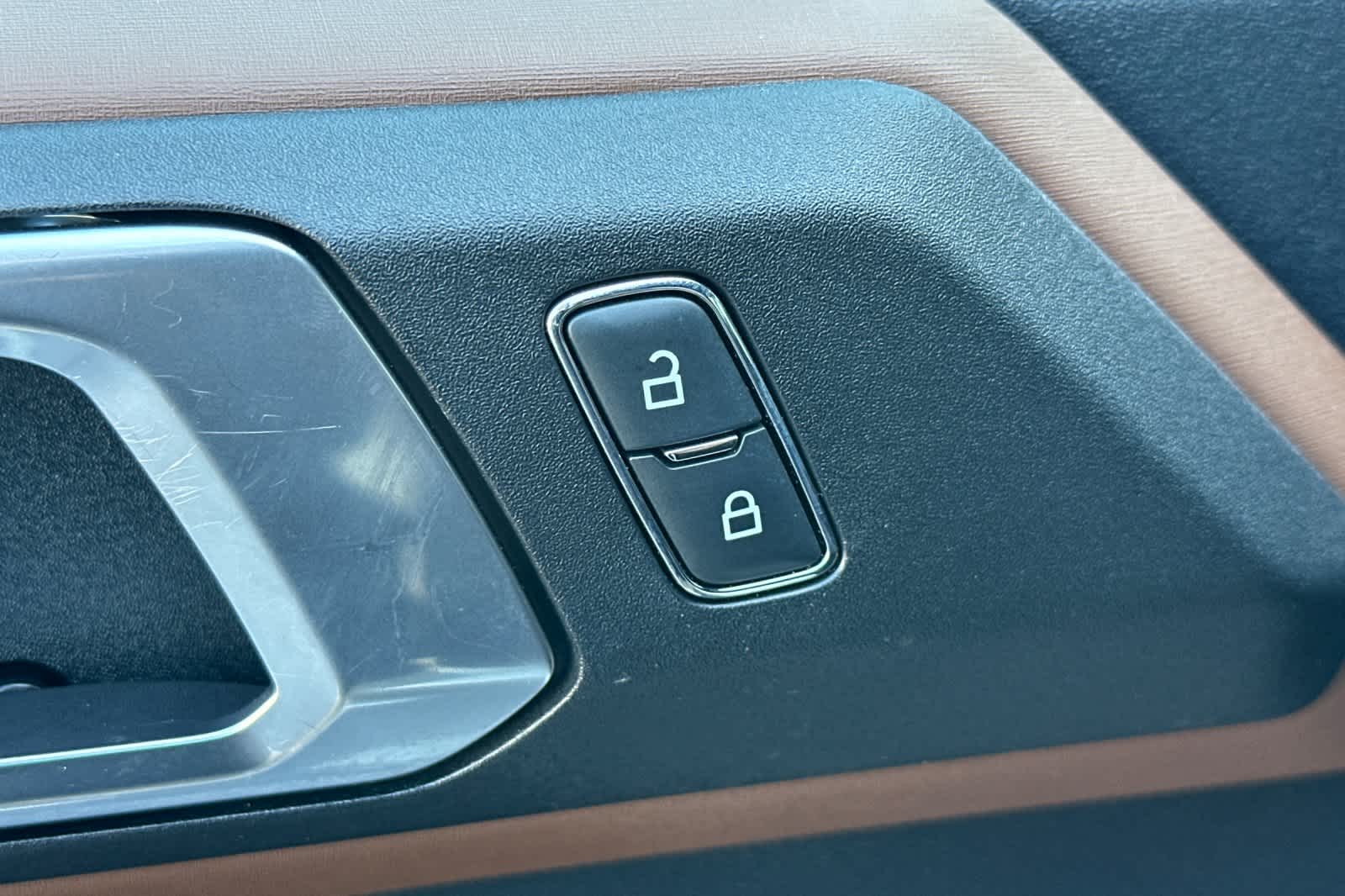 Thumbnail: 2022 Ford Bronco - 13