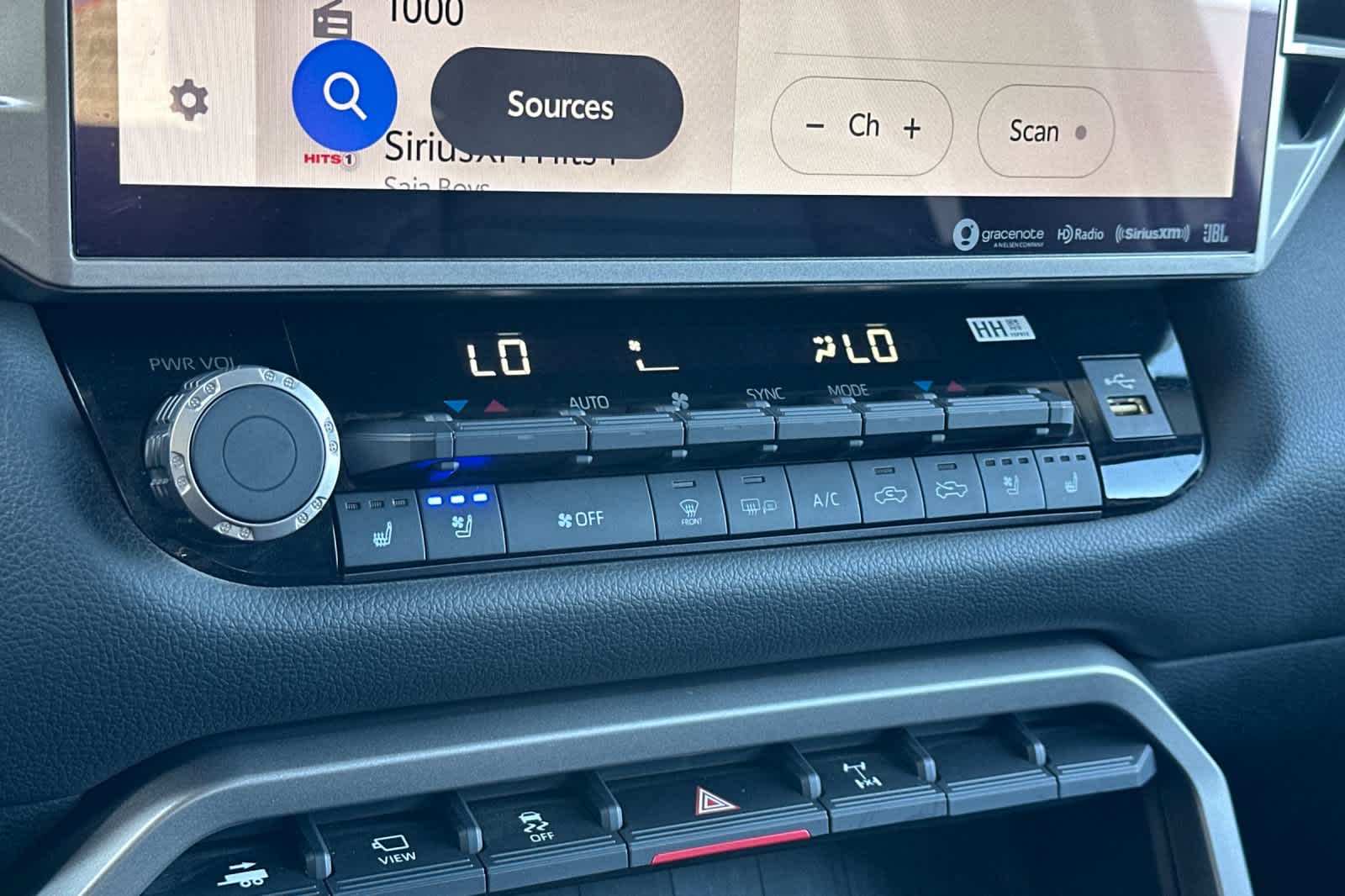 Thumbnail: 2022 Toyota Tundra - 20
