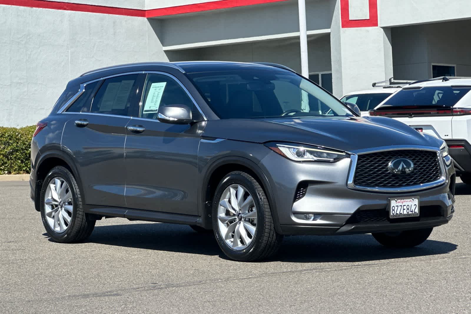 Thumbnail: 2022 INFINITI QX50 - 4