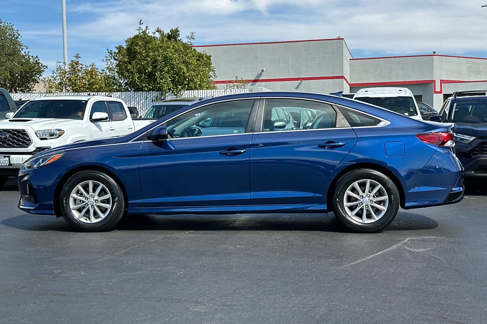 Thumbnail: 2018 Hyundai Sonata - 9