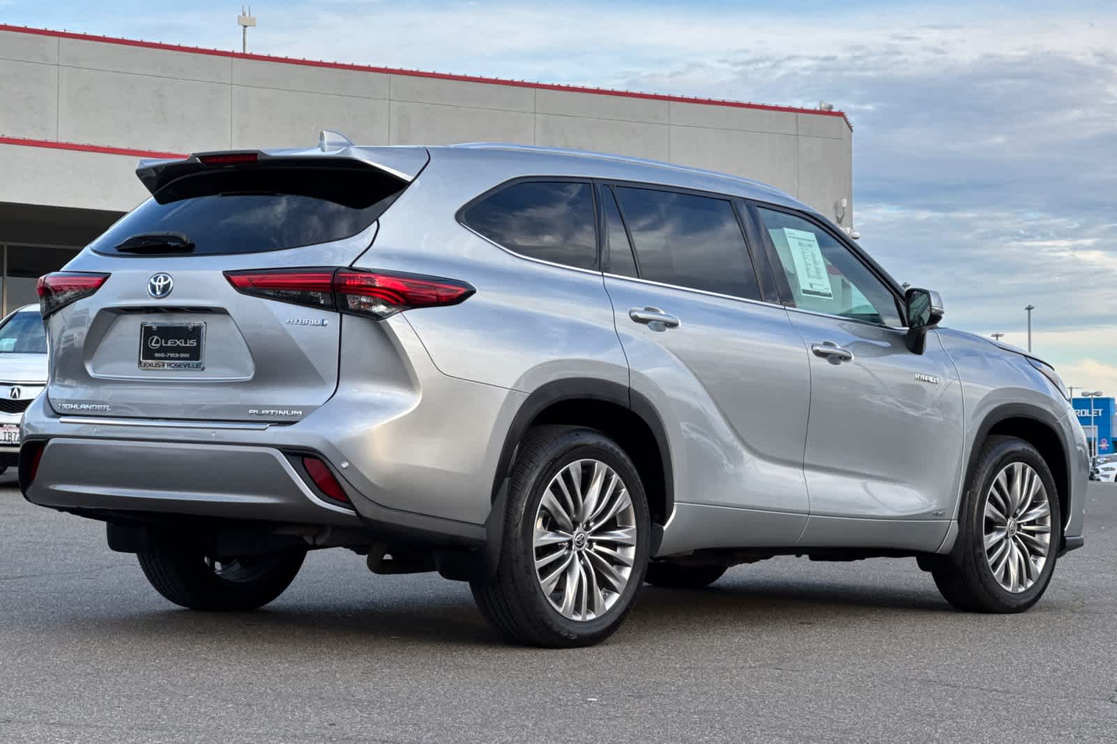 Thumbnail: 2021 Toyota Highlander - 2