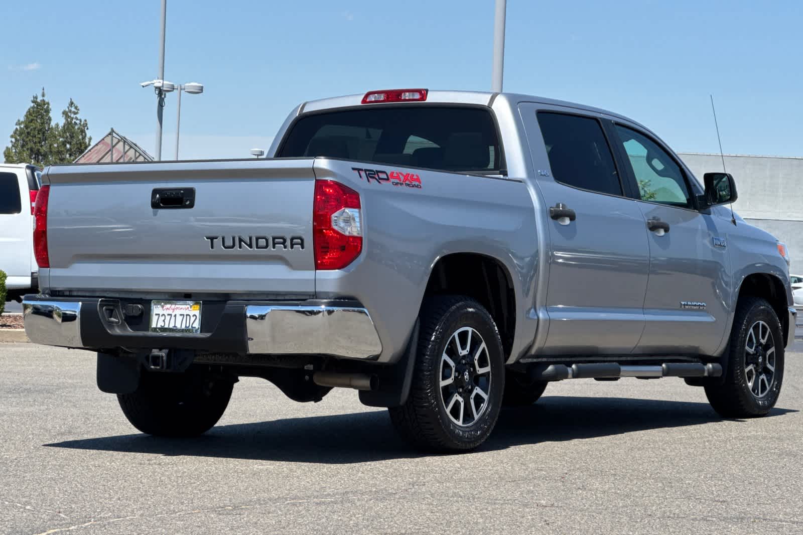 Thumbnail: 2016 Toyota Tundra - 2