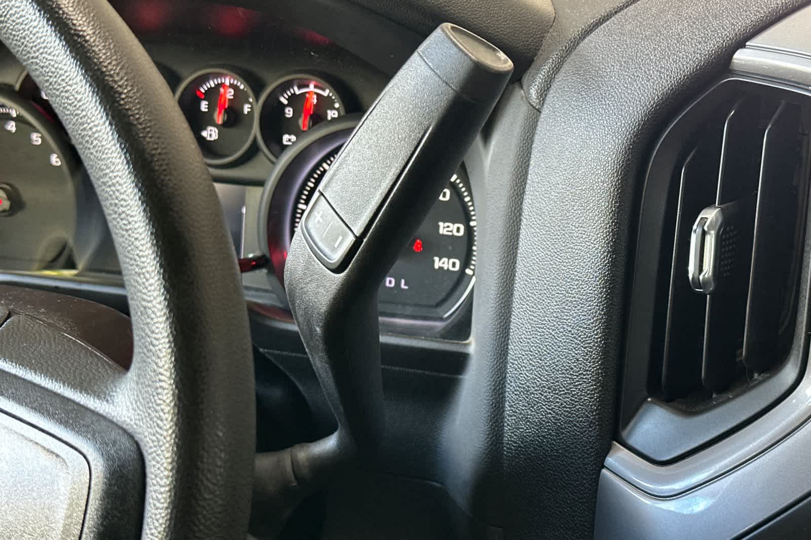 Thumbnail: 2022 Chevrolet Silverado 1500 - 22