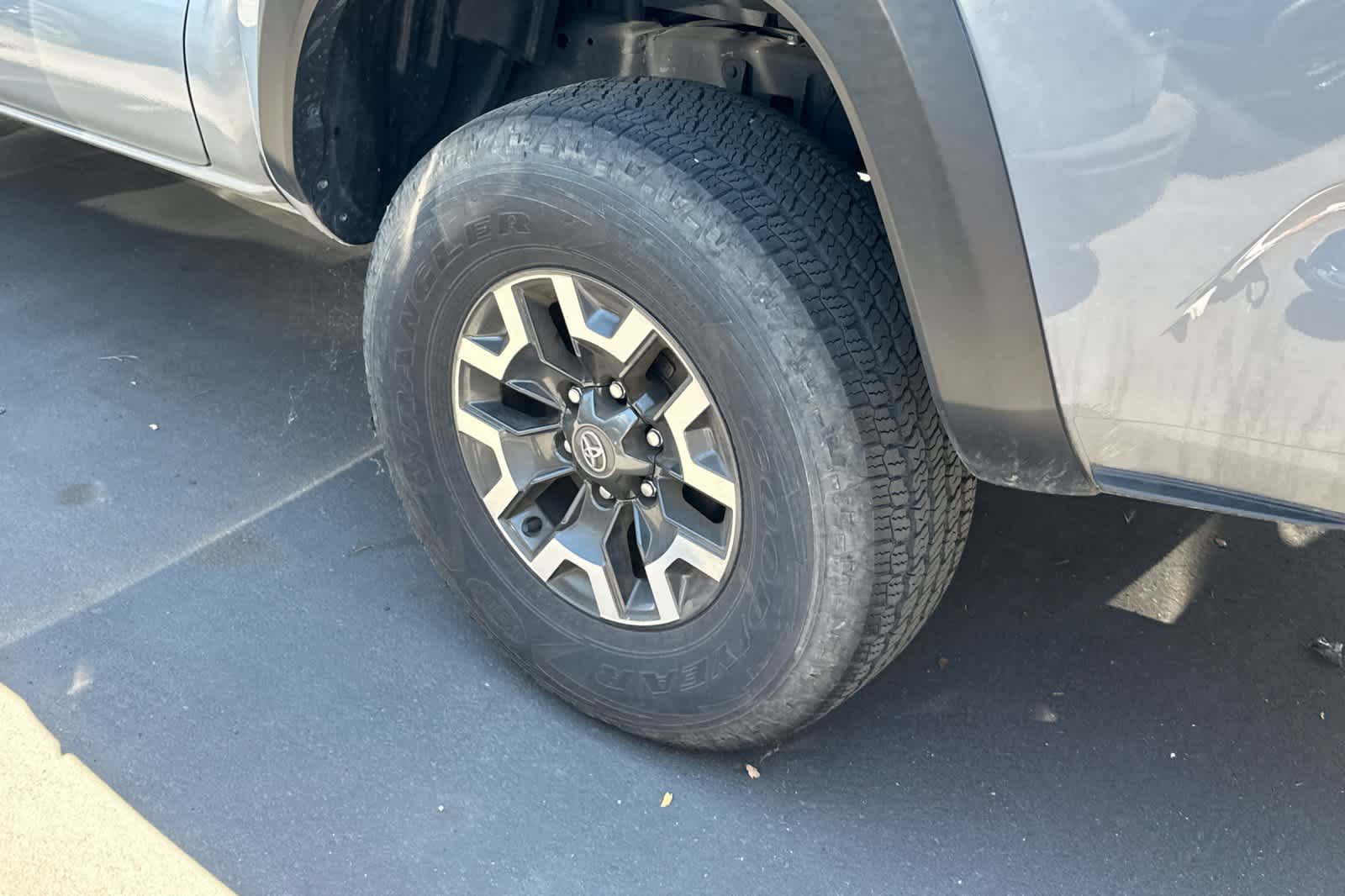 Thumbnail: 2021 Toyota Tacoma - 16
