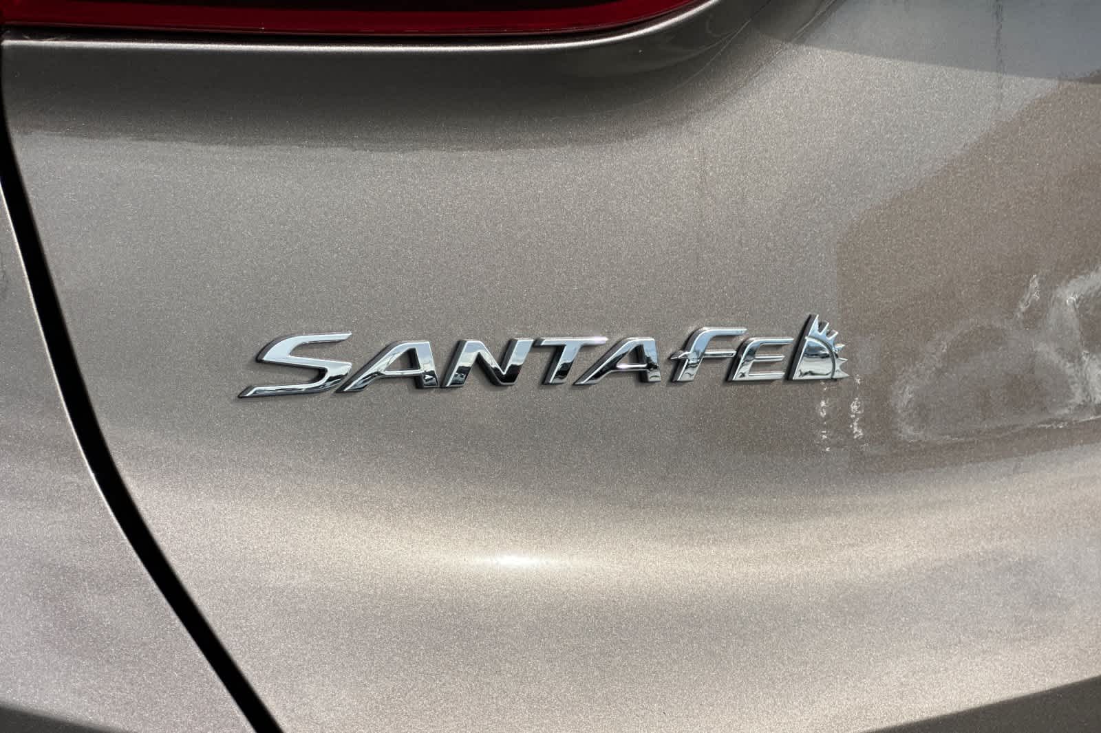 Thumbnail: 2020 Hyundai Santa Fe - 32