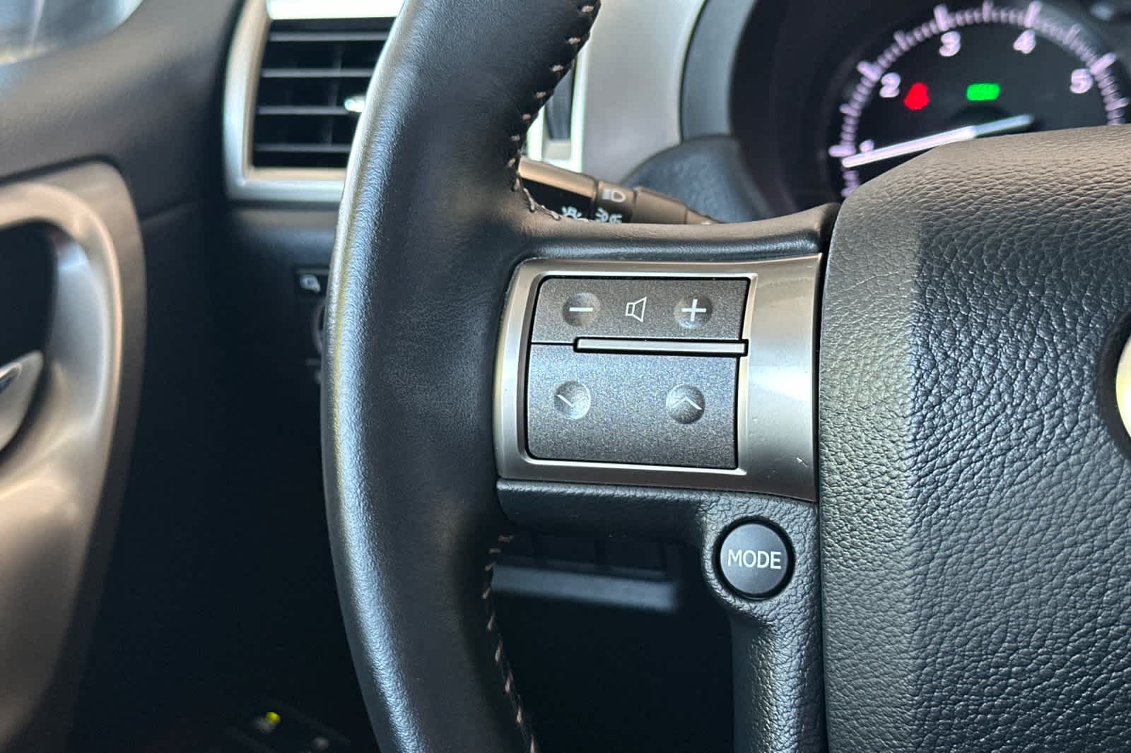 Thumbnail: 2015 Lexus GX - 27