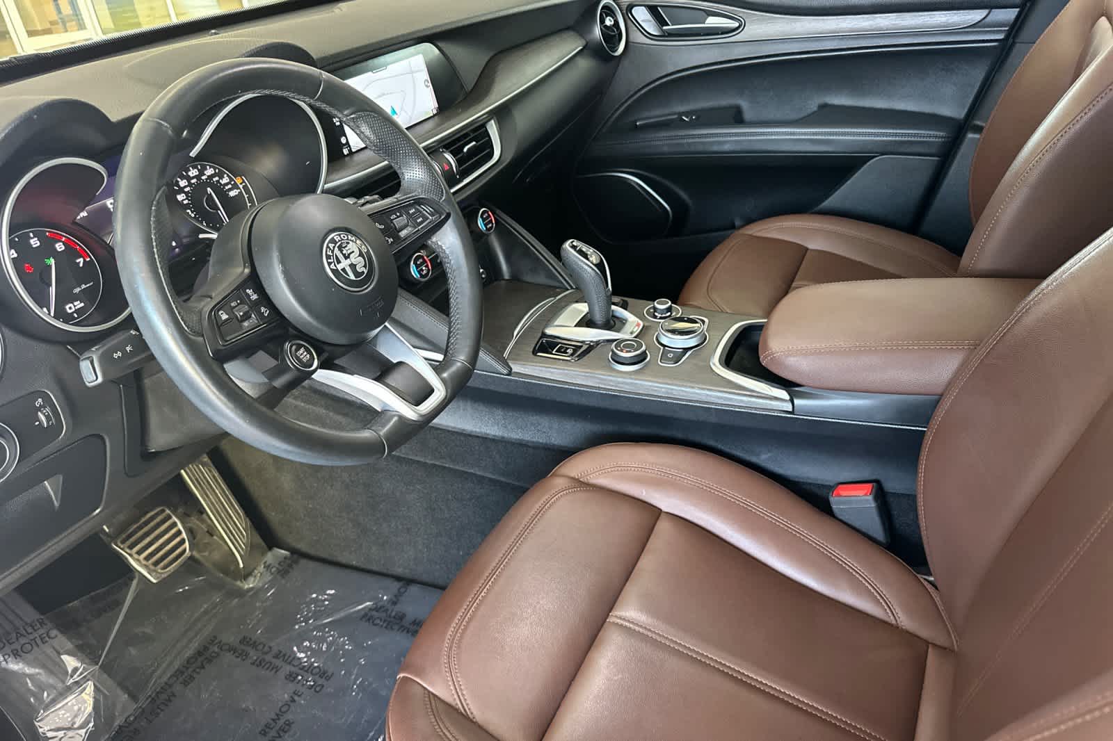 Thumbnail: 2022 Alfa Romeo Stelvio - 11