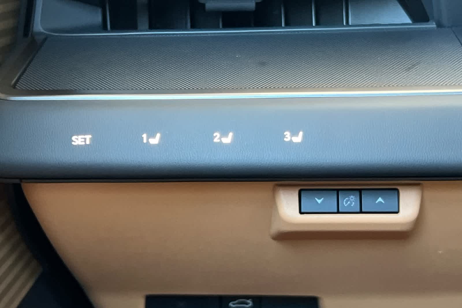 Thumbnail: 2026 Lexus ES - 30