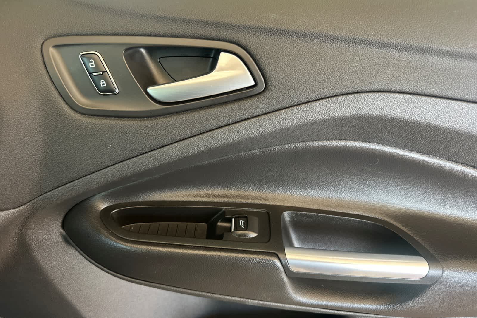 Thumbnail: 2016 Ford C-Max - 19