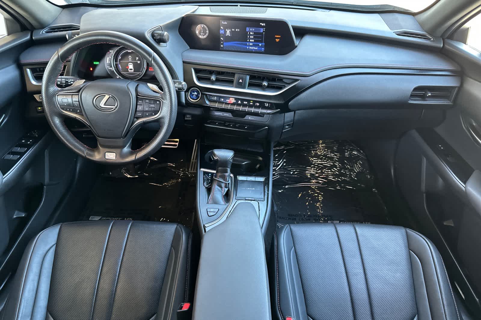 Thumbnail: 2019 Lexus UX - 3