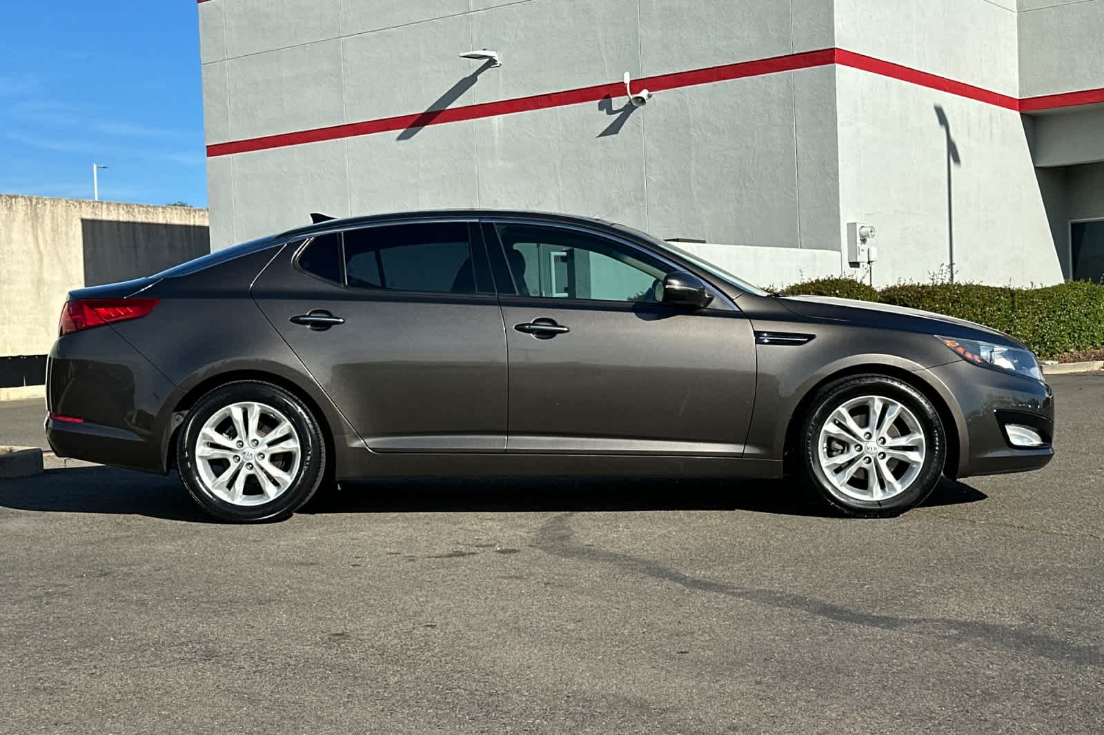 Thumbnail: 2013 Kia Optima - 6