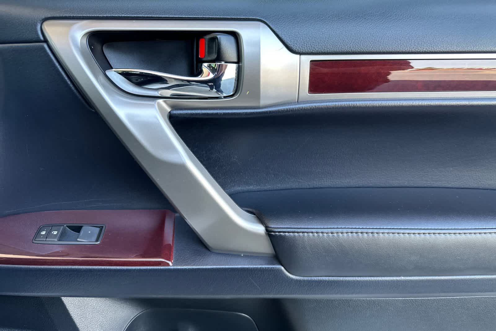 Thumbnail: 2019 Lexus GX - 19