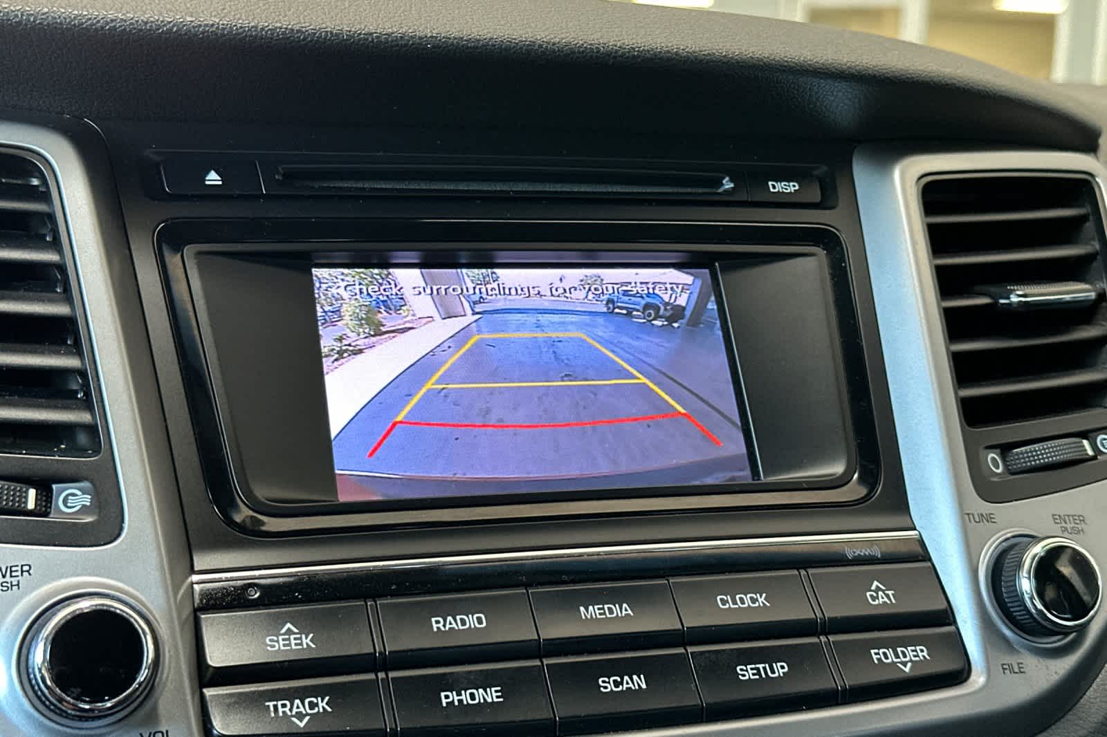 Thumbnail: 2016 Hyundai Tucson - 20
