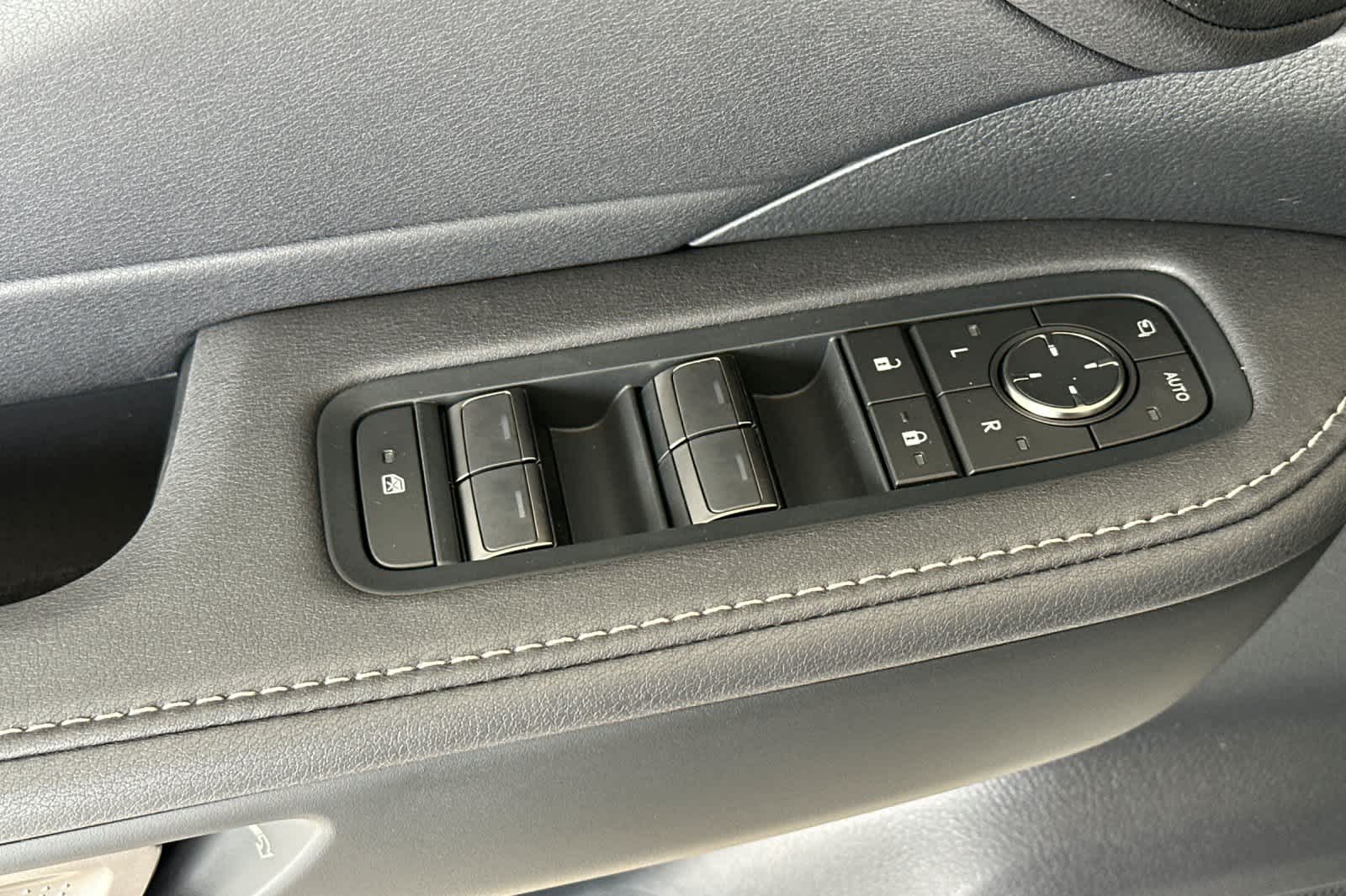 Thumbnail: 2026 Lexus TX - 12