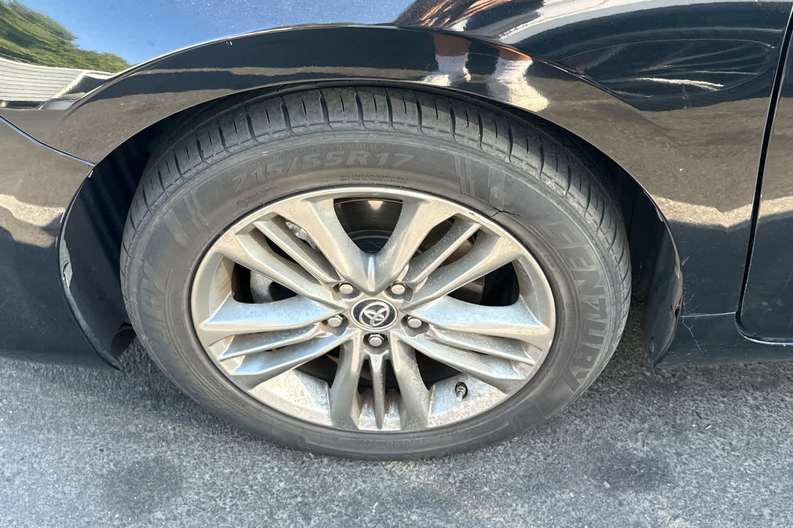 Thumbnail: 2016 Toyota Camry - 21
