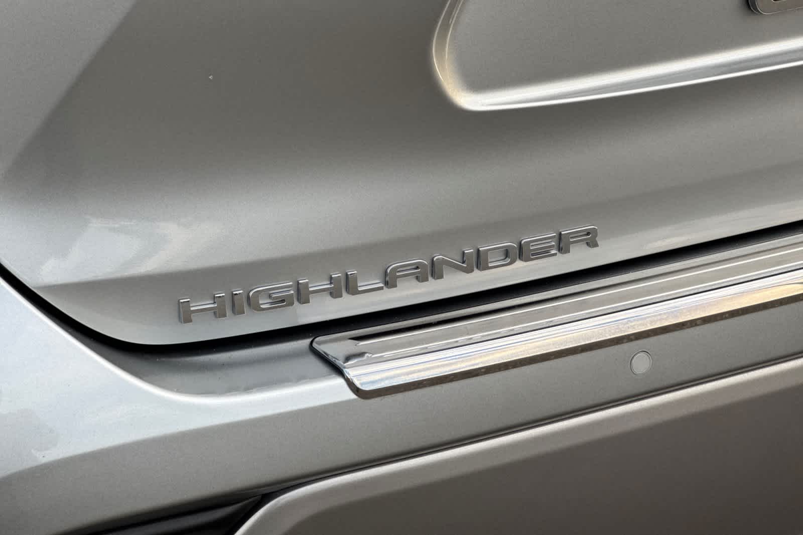 Thumbnail: 2021 Toyota Highlander - 33