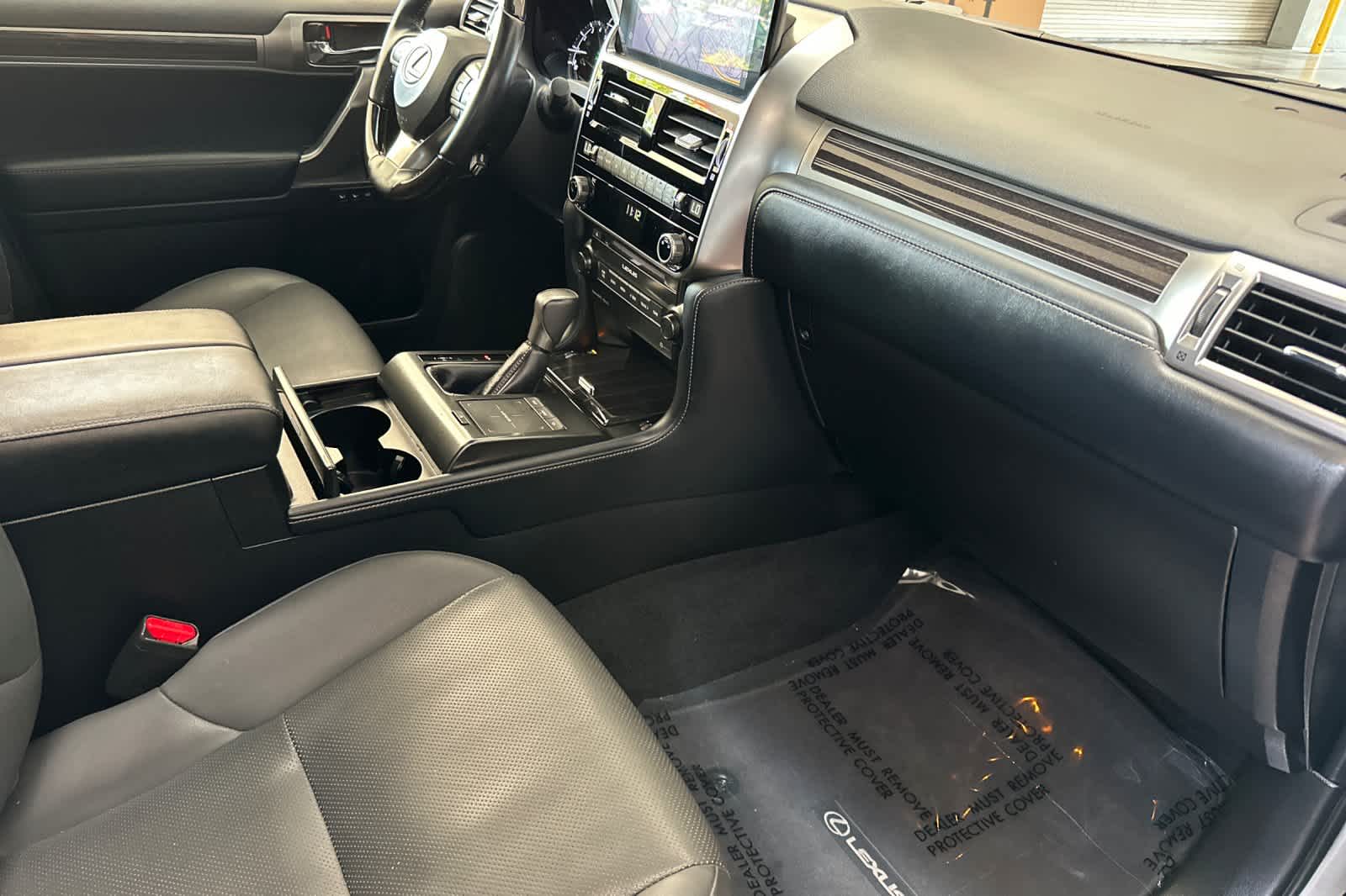 Thumbnail: 2023 Lexus GX - 17