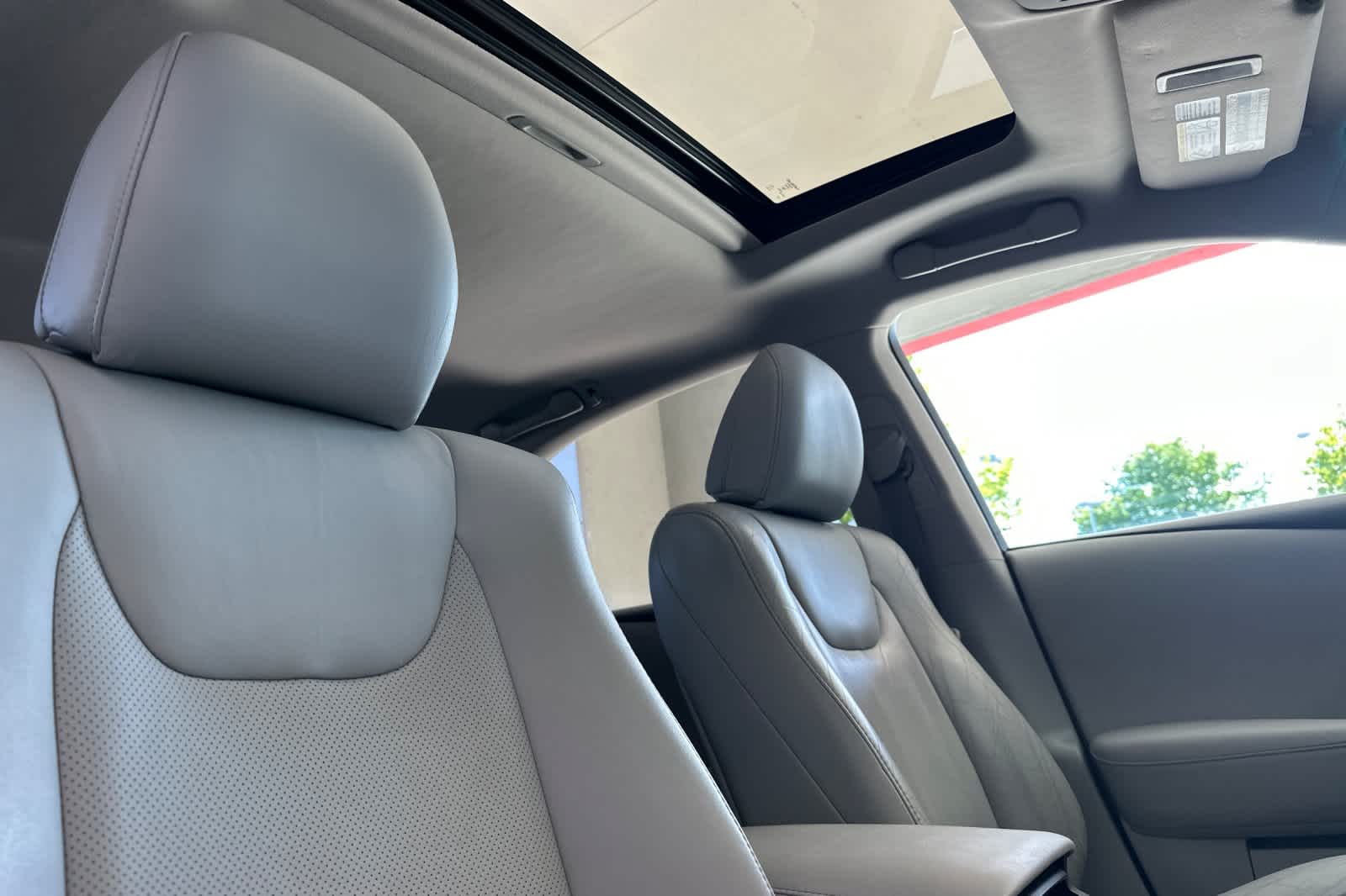 Thumbnail: 2011 Lexus RX - 18